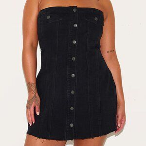 PrettyLittleThing Black Strapless Button-Down Dress